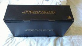 master_replicas_princess_leia_blaster-4.jpg