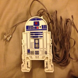 r2d2 toy 2 (600x800).jpg