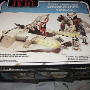 SW Snowspeeder, Boxed.JPG