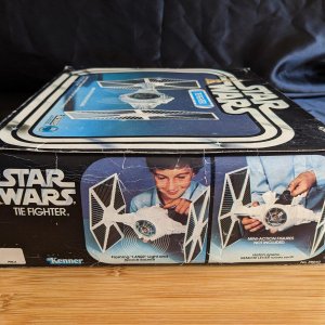 sw_tie_fighter_anh_kenner_german 005.jpg